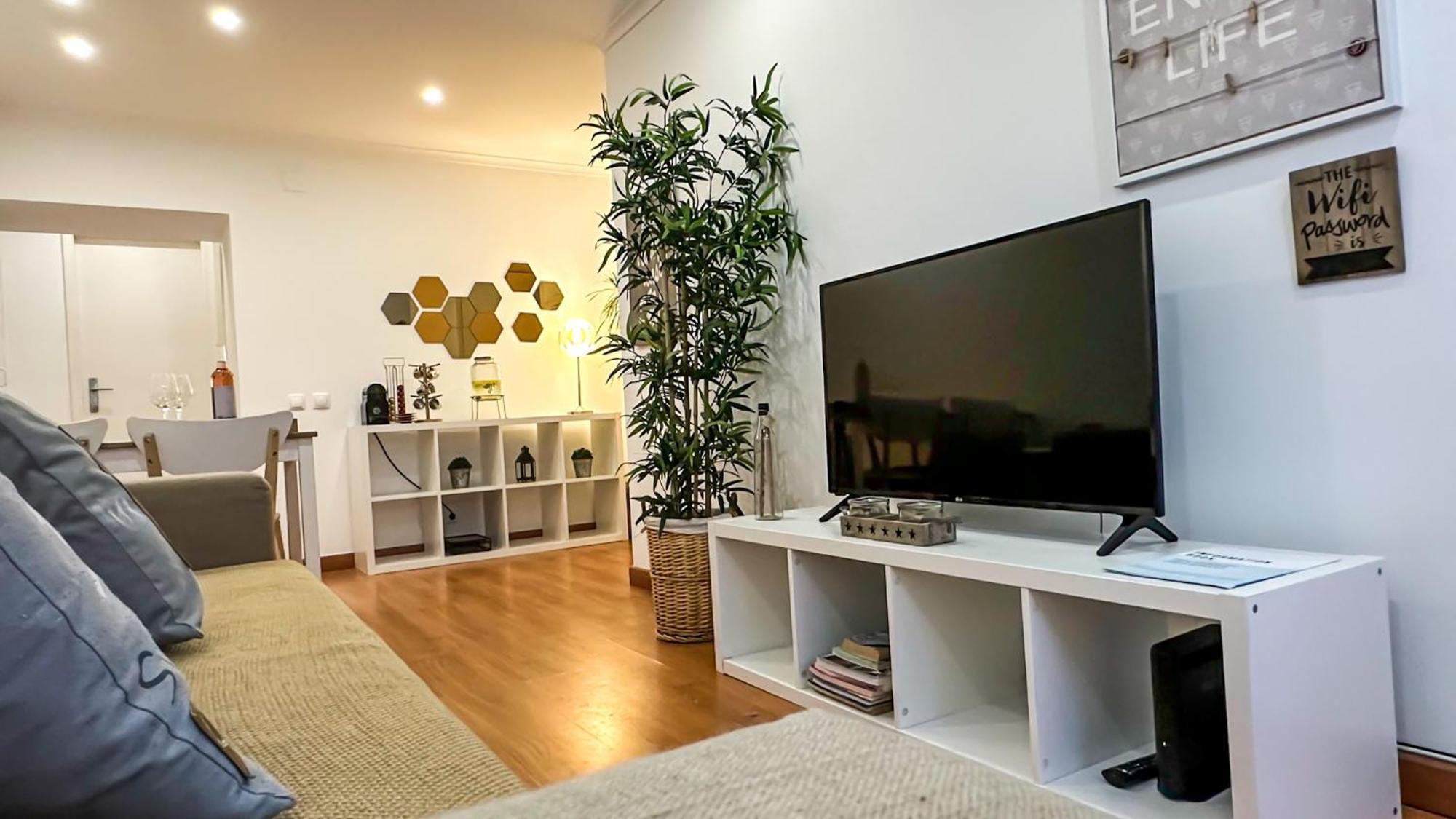 T2 Apartment -Cascais Center - 100M From Beach Bagian luar foto