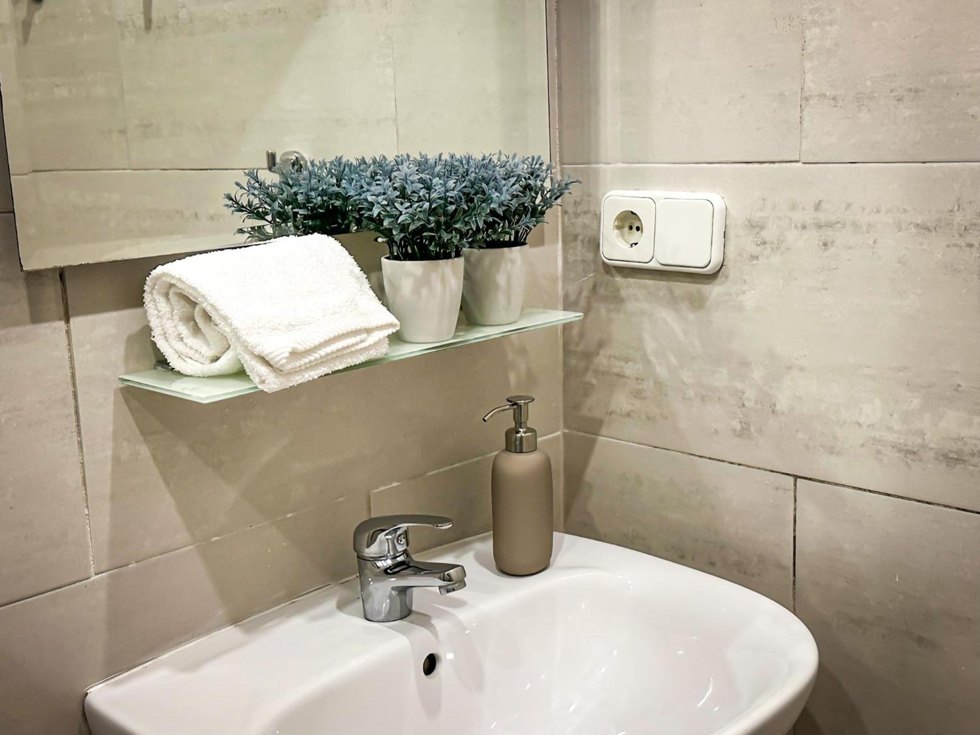 T2 Apartment -Cascais Center - 100M From Beach Bagian luar foto
